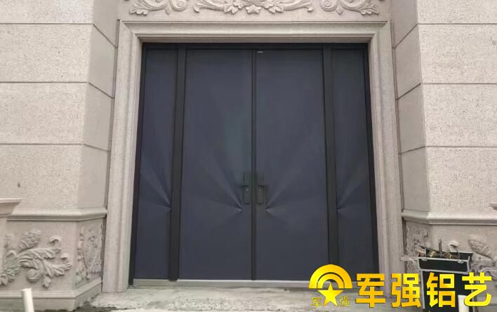 8mm厚的铸铝门价格多少